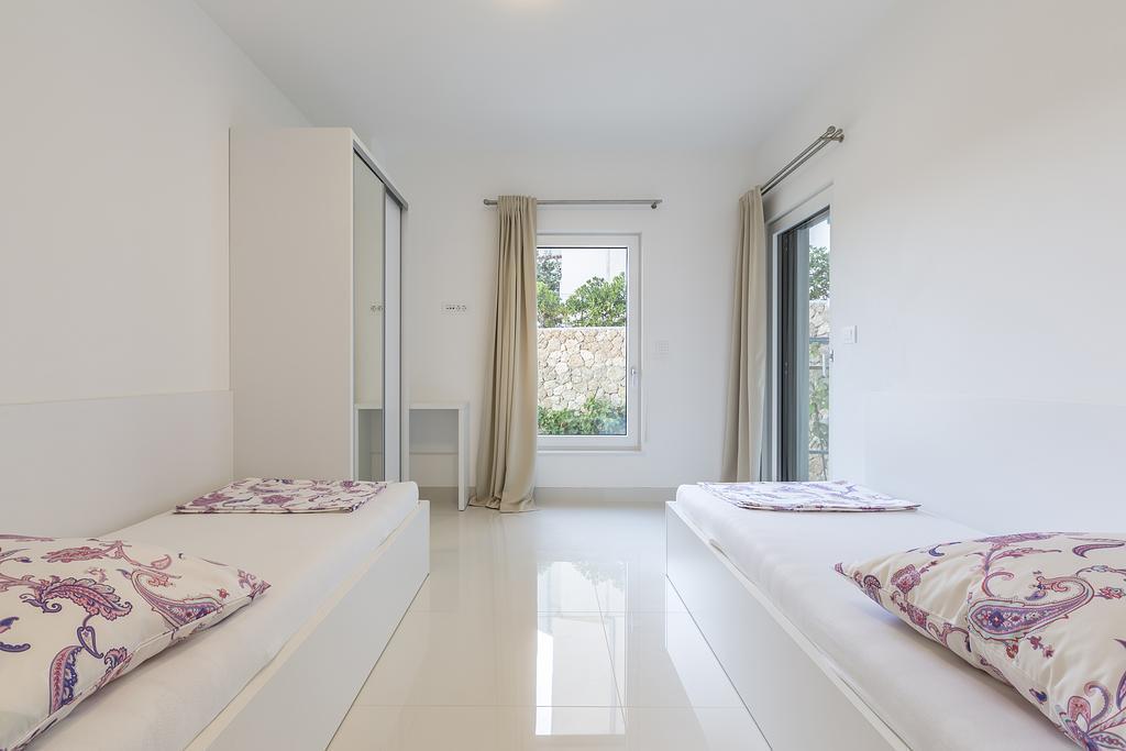 Villa Sky Mimice Exterior photo